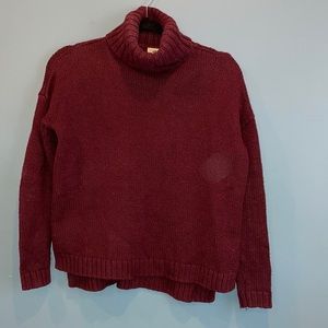 Burgundy turtle neck sweater💥